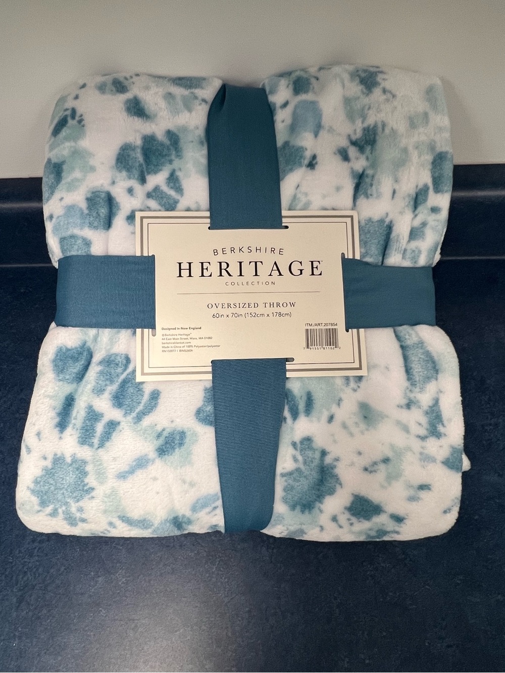 Berkshire Heritage Oversized Throw Blanket